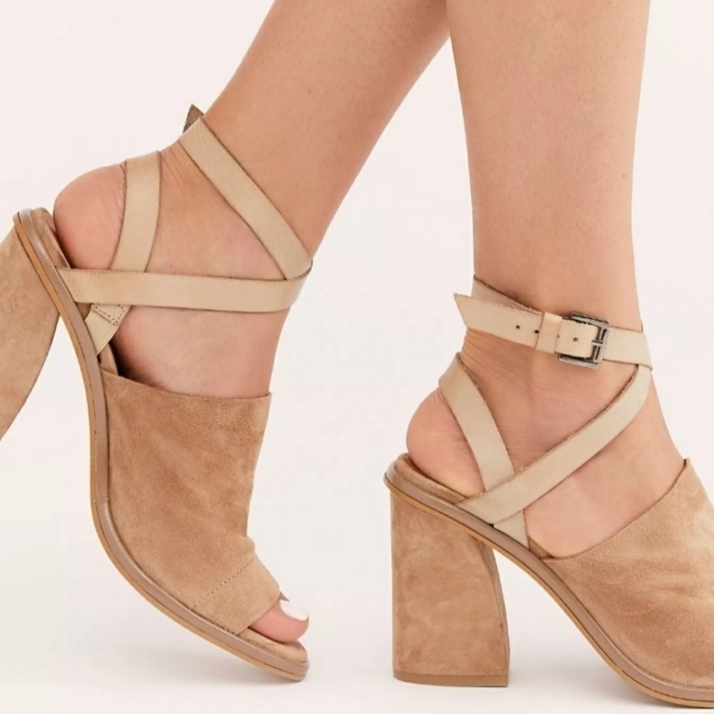 FREE PEOPLE Women’s See Ya There Taupe Heels Size 40
